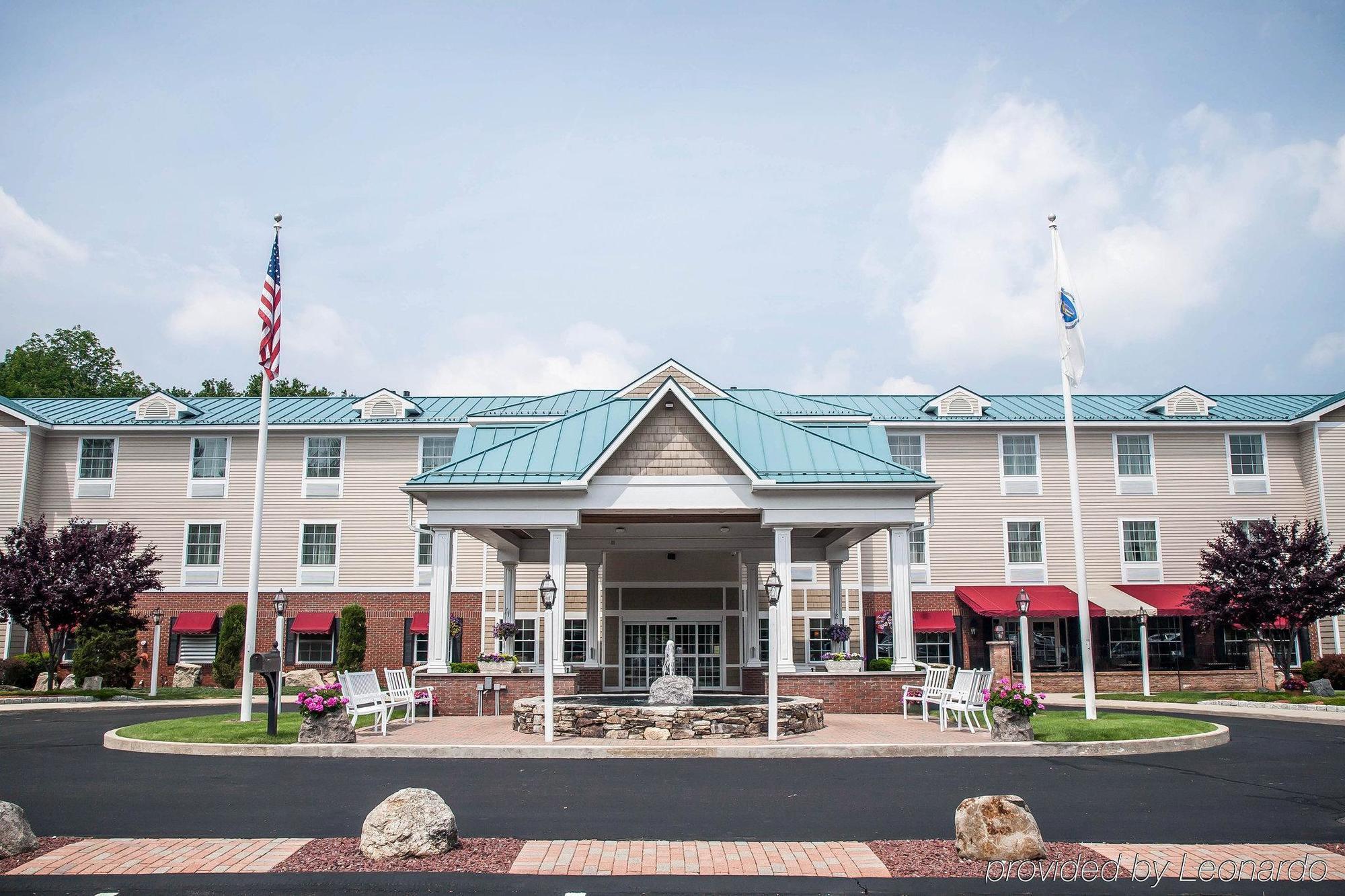 Comfort Inn & Suites Sturbridge-Brimfield Dış mekan fotoğraf