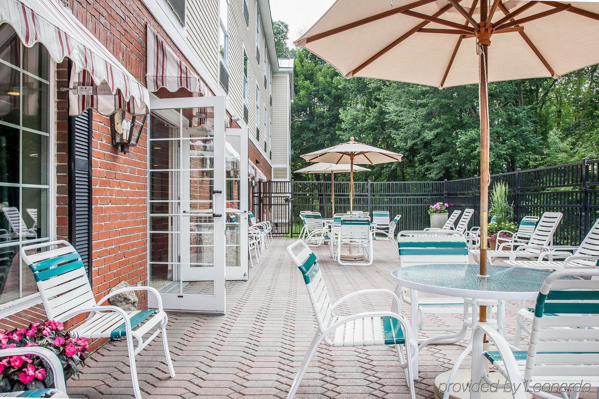 Comfort Inn & Suites Sturbridge-Brimfield Dış mekan fotoğraf