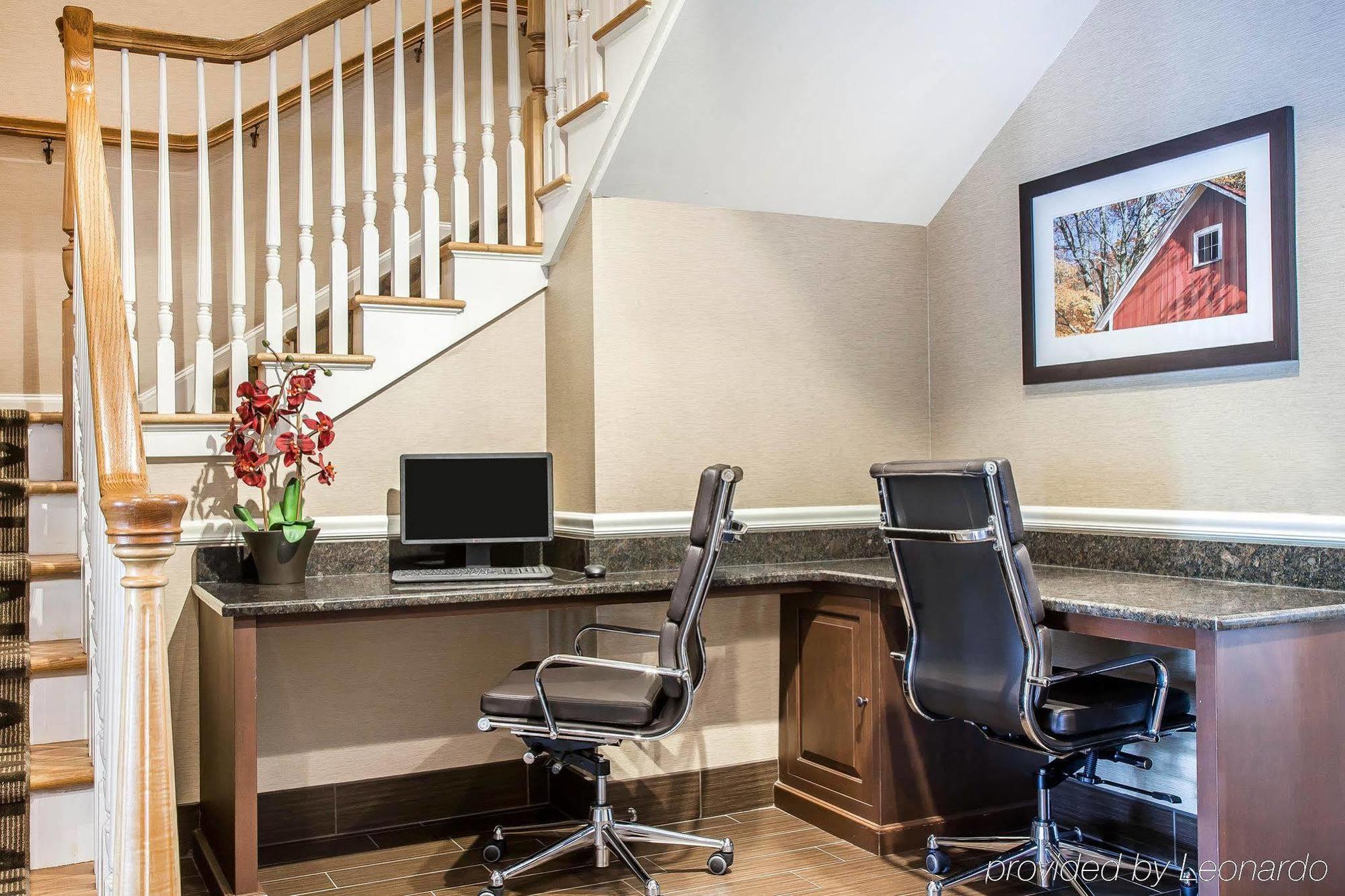 Comfort Inn & Suites Sturbridge-Brimfield Dış mekan fotoğraf