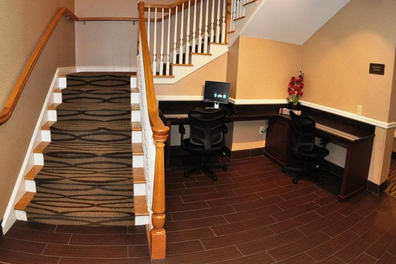 Comfort Inn & Suites Sturbridge-Brimfield Dış mekan fotoğraf