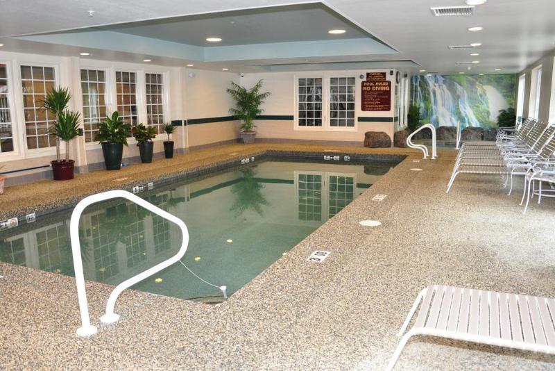 Comfort Inn & Suites Sturbridge-Brimfield Dış mekan fotoğraf