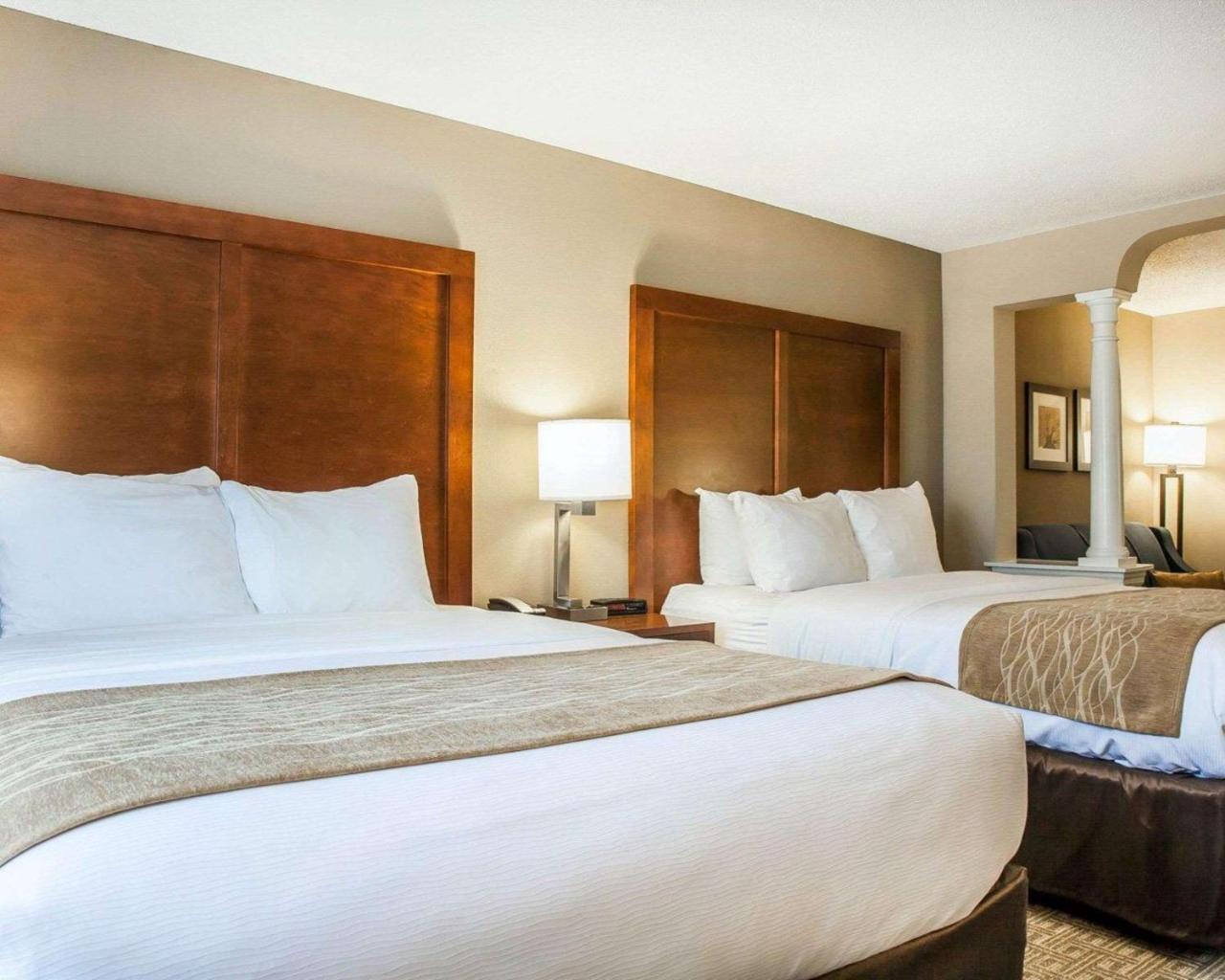 Comfort Inn & Suites Sturbridge-Brimfield Dış mekan fotoğraf