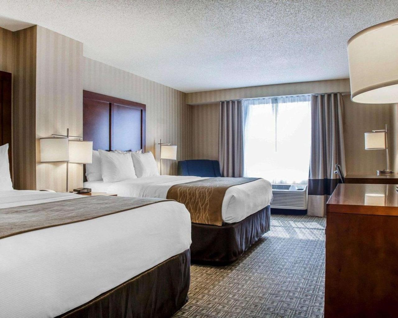 Comfort Inn & Suites Sturbridge-Brimfield Dış mekan fotoğraf